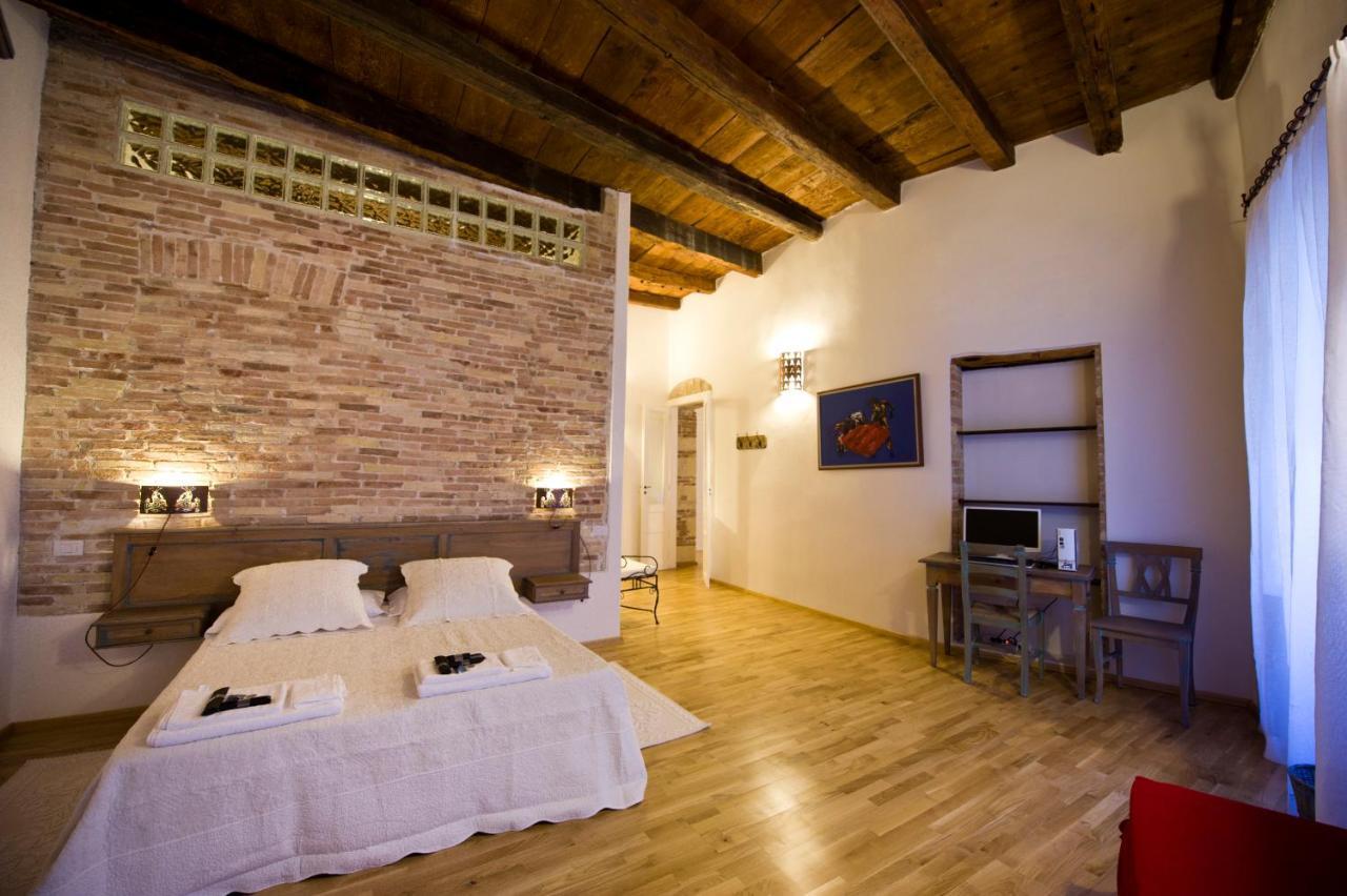 Castelletto Suites Cagliari Phòng bức ảnh
